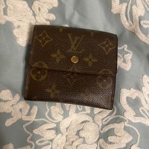 LV short wallet, pre-loved in very good condition, no damage